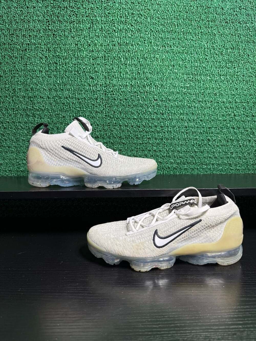 Nike Air VaporMax 2021 Flyknit Sneakers